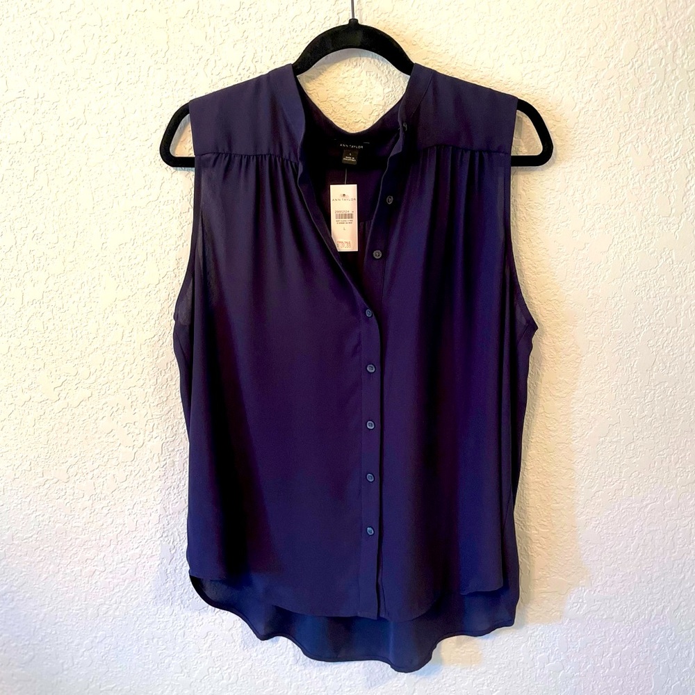 Ann Taylor Shell. Size L. NWT